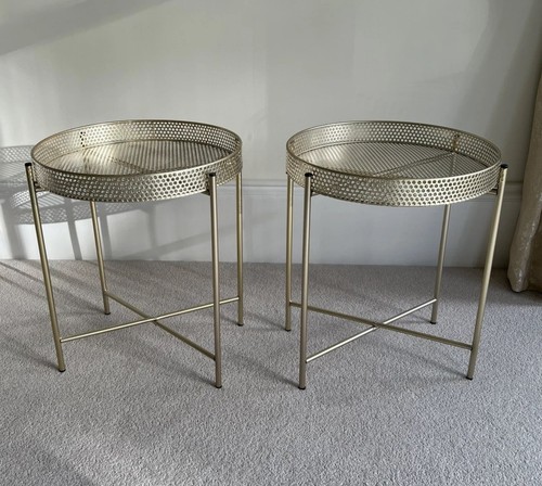 Set gold metal - of,